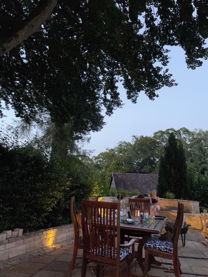 Gorgeous Country Cottage On Outskirts Of Bath With Wood Fired Hot Tub Midford Esterno foto