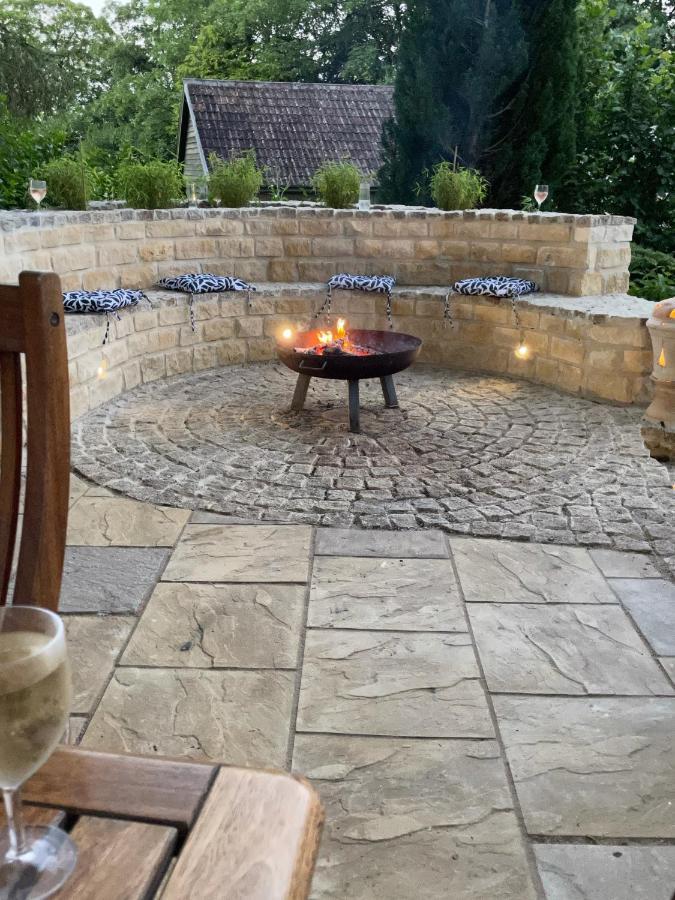 Gorgeous Country Cottage On Outskirts Of Bath With Wood Fired Hot Tub Midford Esterno foto